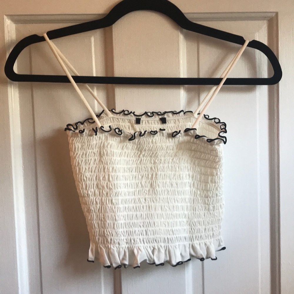 5/$20!  Sweet crop top. F21 small.